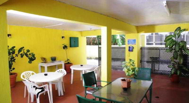 Meridian Inn Oistins Εξωτερικό φωτογραφία